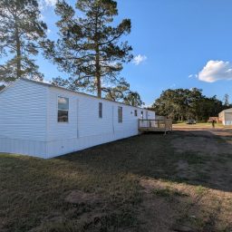 PXL_20250827_220450937