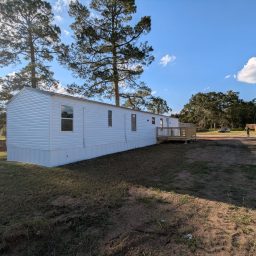 PXL_20250827_220452172